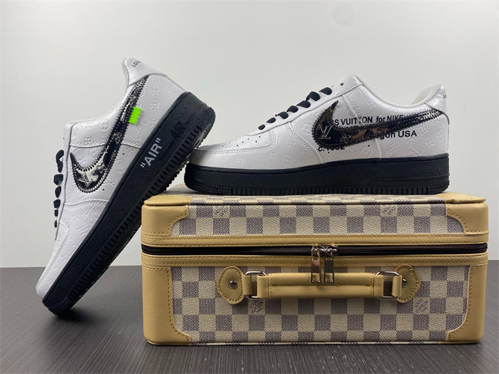 Nike Air Force 1 LV Low LV3359-101