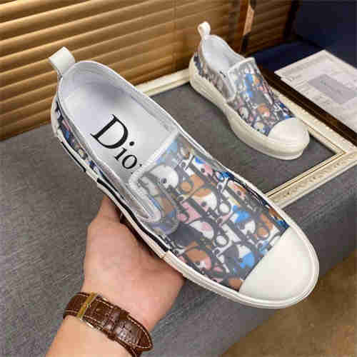 D***R Sneaker