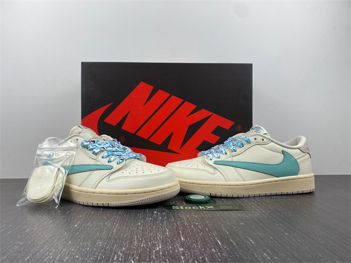 Travis Scott x Air Jordan 1 Low  DM7866-102