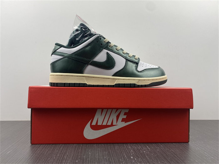 nike dunk low vintage green dq8580-100