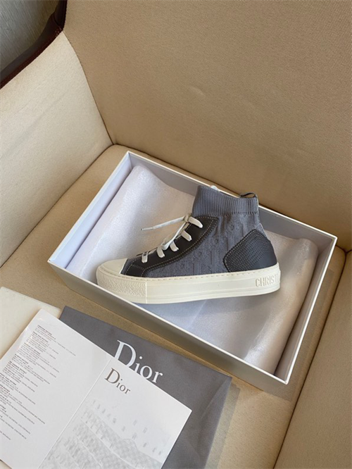 DR Sneaker