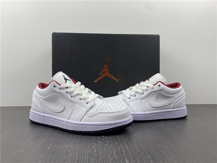 Jordan1 Low SE 553560-164