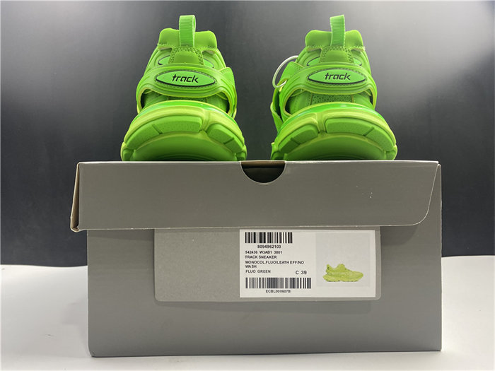 blcg track trainer fluo green 542436 w3ab1 3801