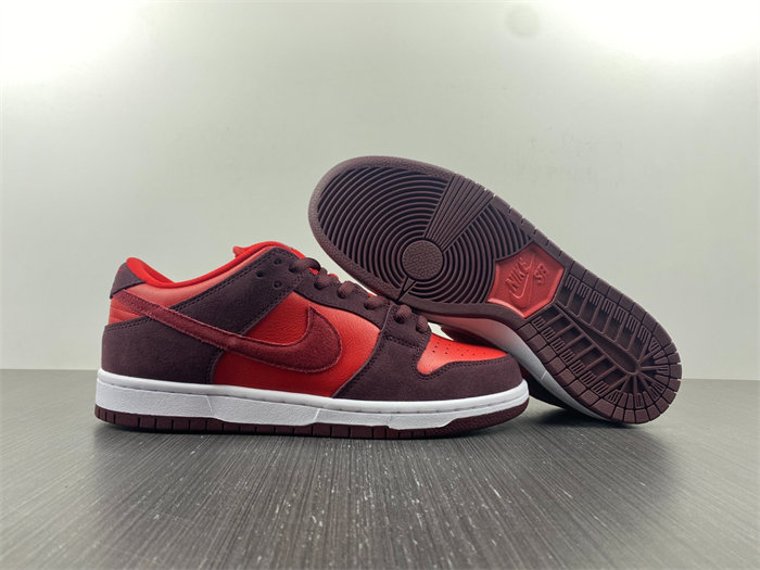 nike sb dunk low cherry dm0807-600