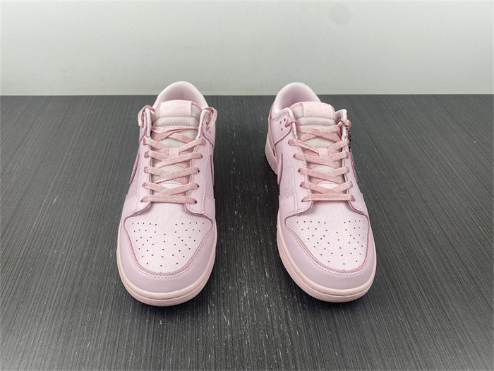 nike dunk low prism pink 921803-601