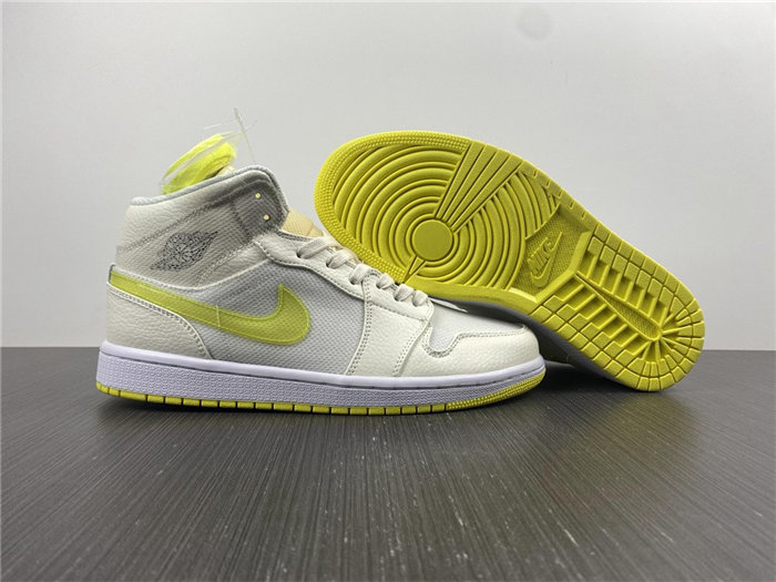 jordan1 mid se voltage yellow db2822-107