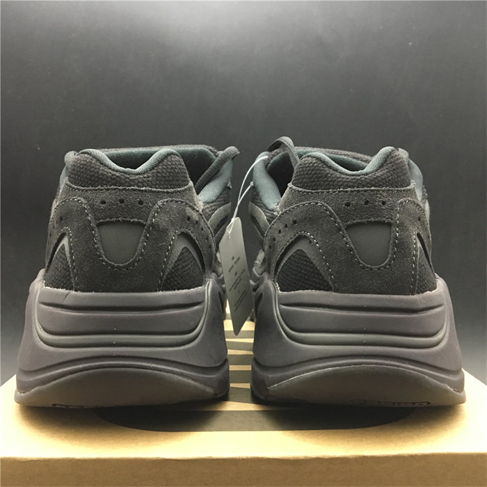 Ad*s yeezy boost 700 v2 vanta fu6684