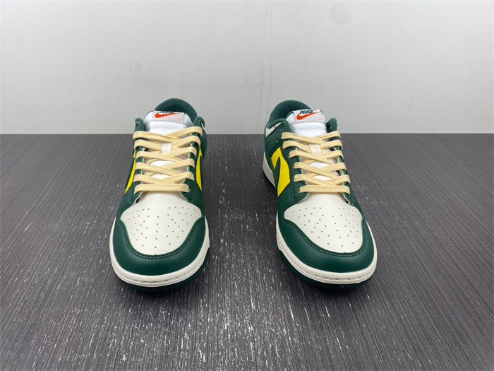 nike dunk low se noble green fd0350-133