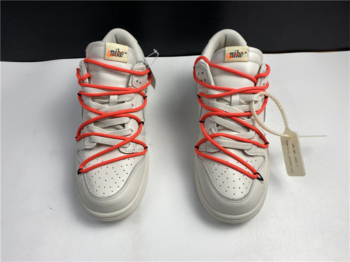 Off-White x Nike Dunk Low CT0856- 900