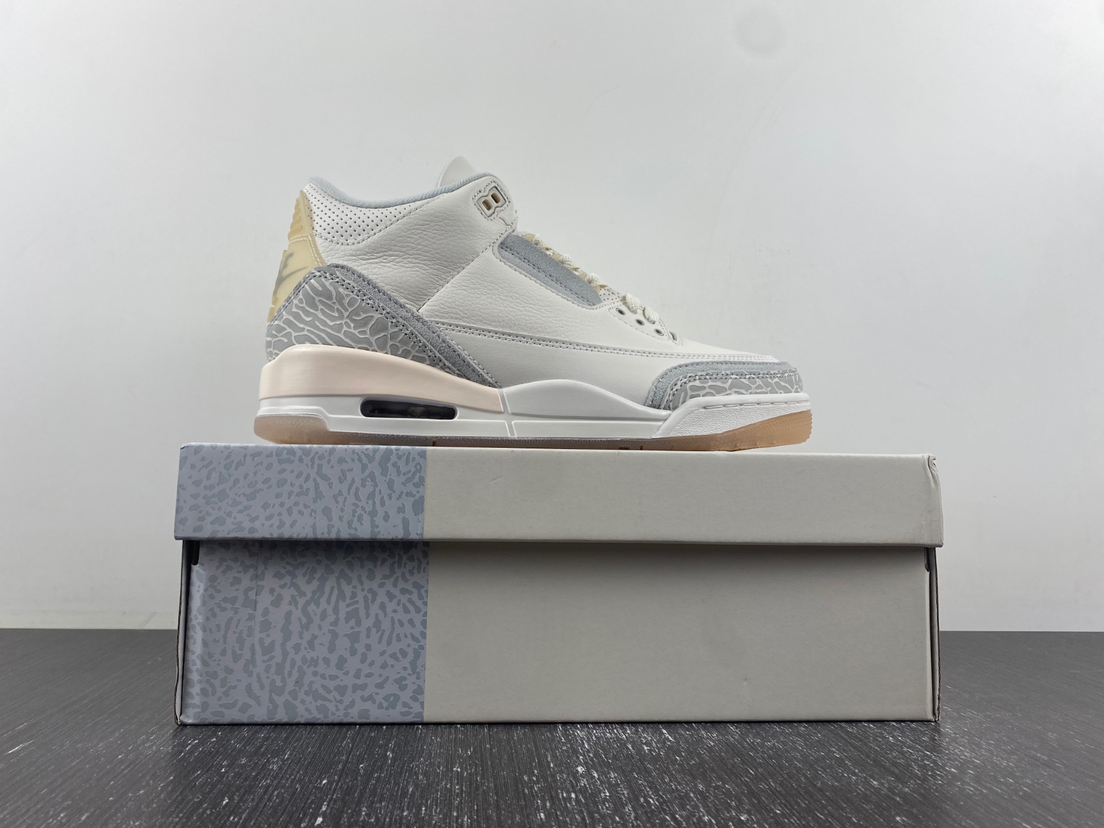 air jordan 3 craft “ivory”