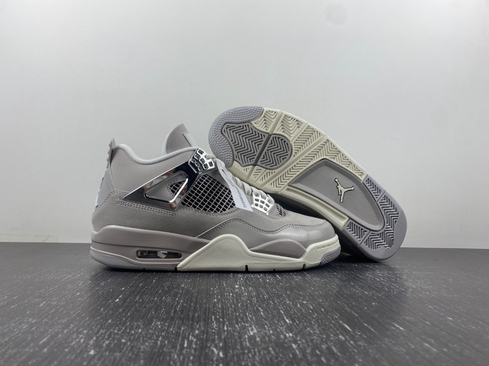 Air Jordan 4 WMNS “Frozen Moments”AQ9129-001