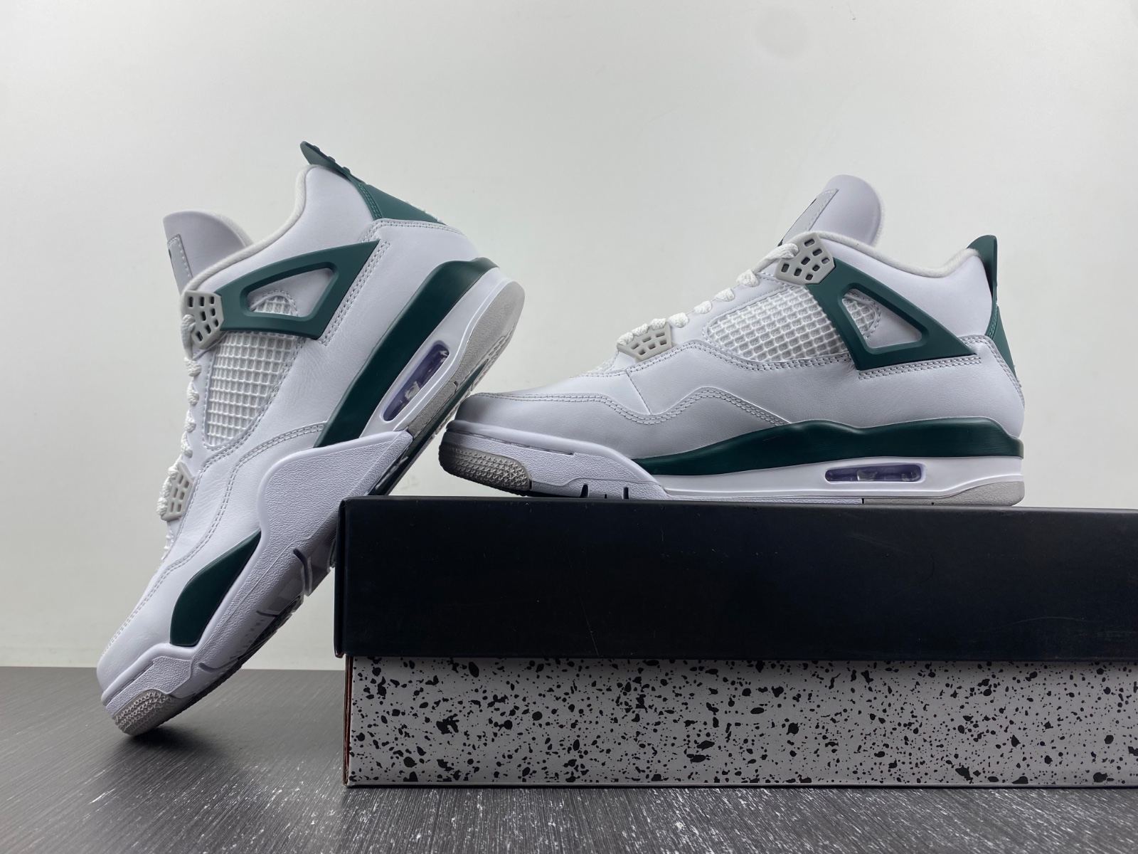 Air Jordan 4 “Oxidized Green”