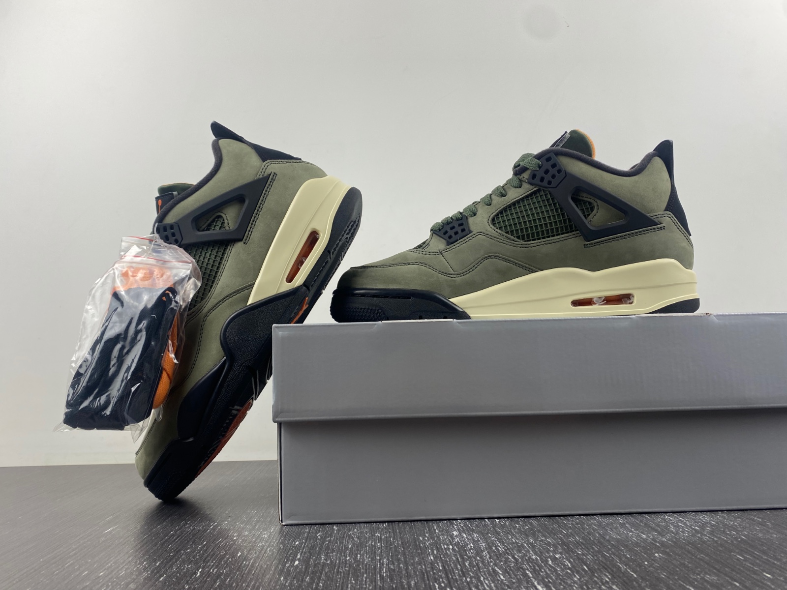 air jordan 4retro olive green