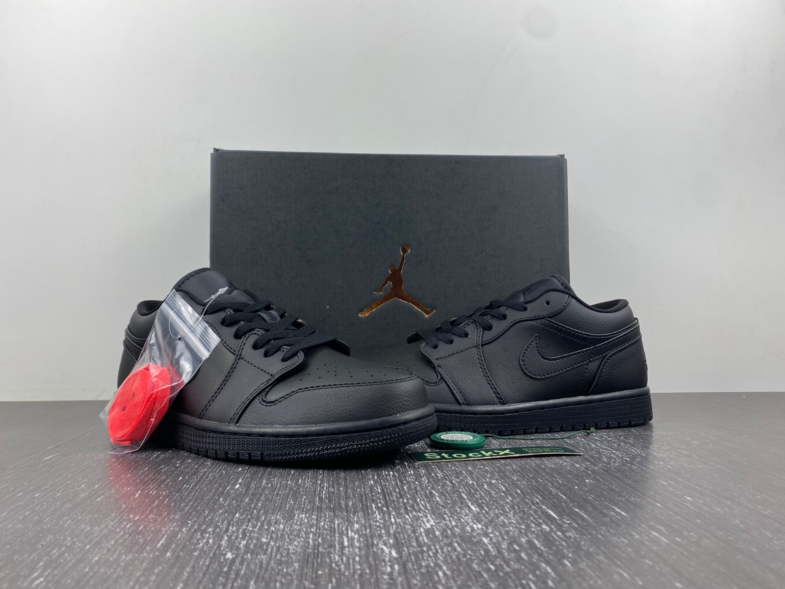 AIR JORDAN 1 LOW ''TRIPLE BLACK''