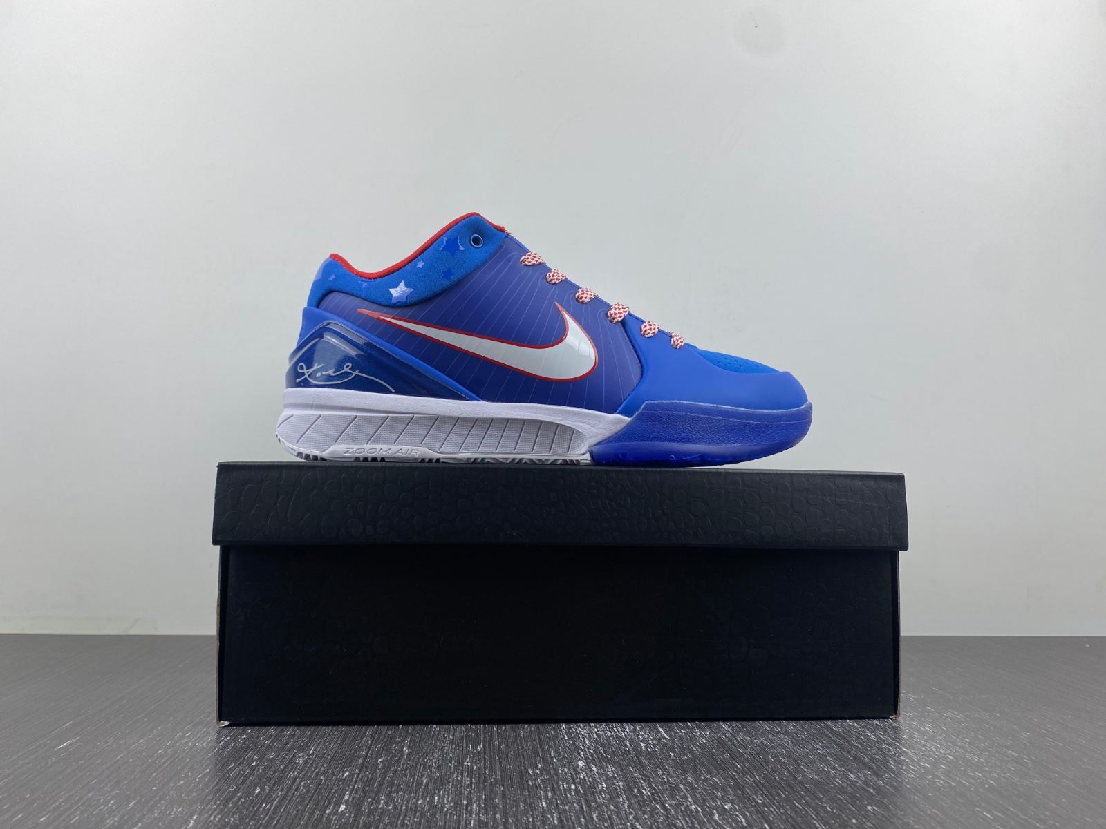 Nike Kobe 4 Protro “Philly”