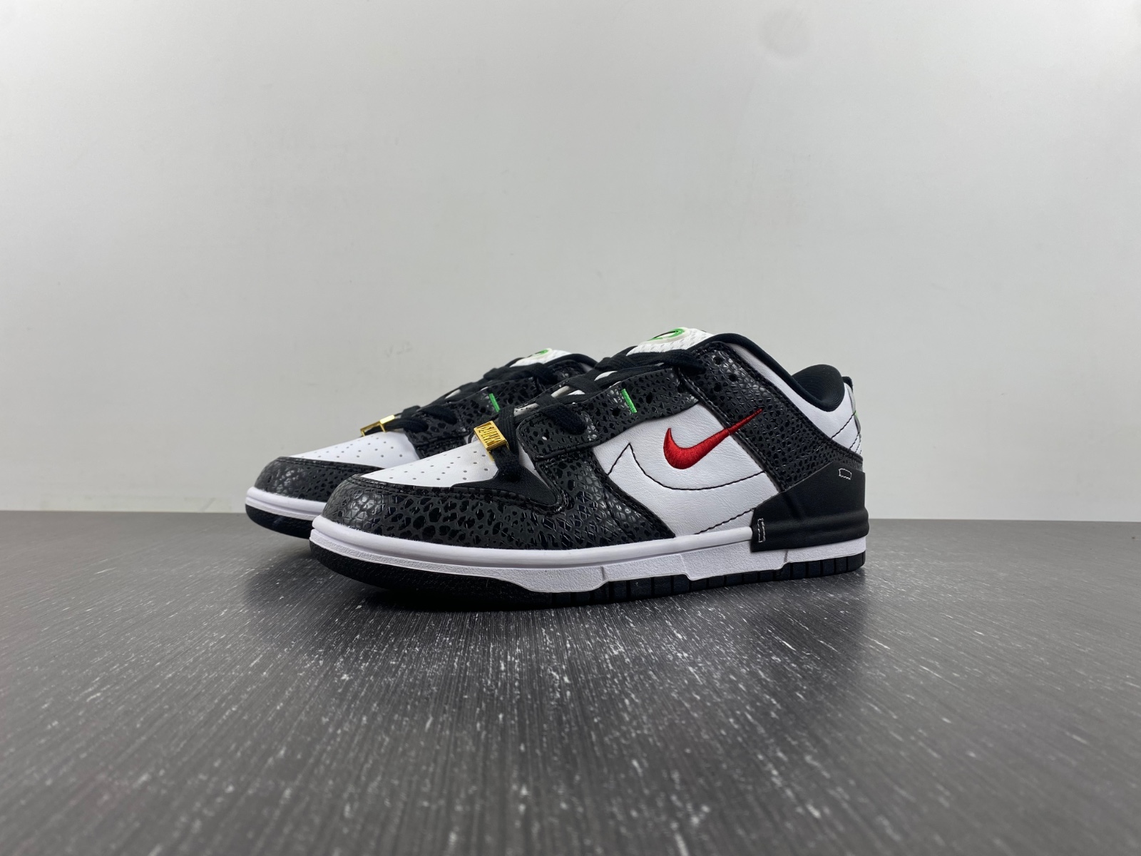 nike dunk disrupt 2