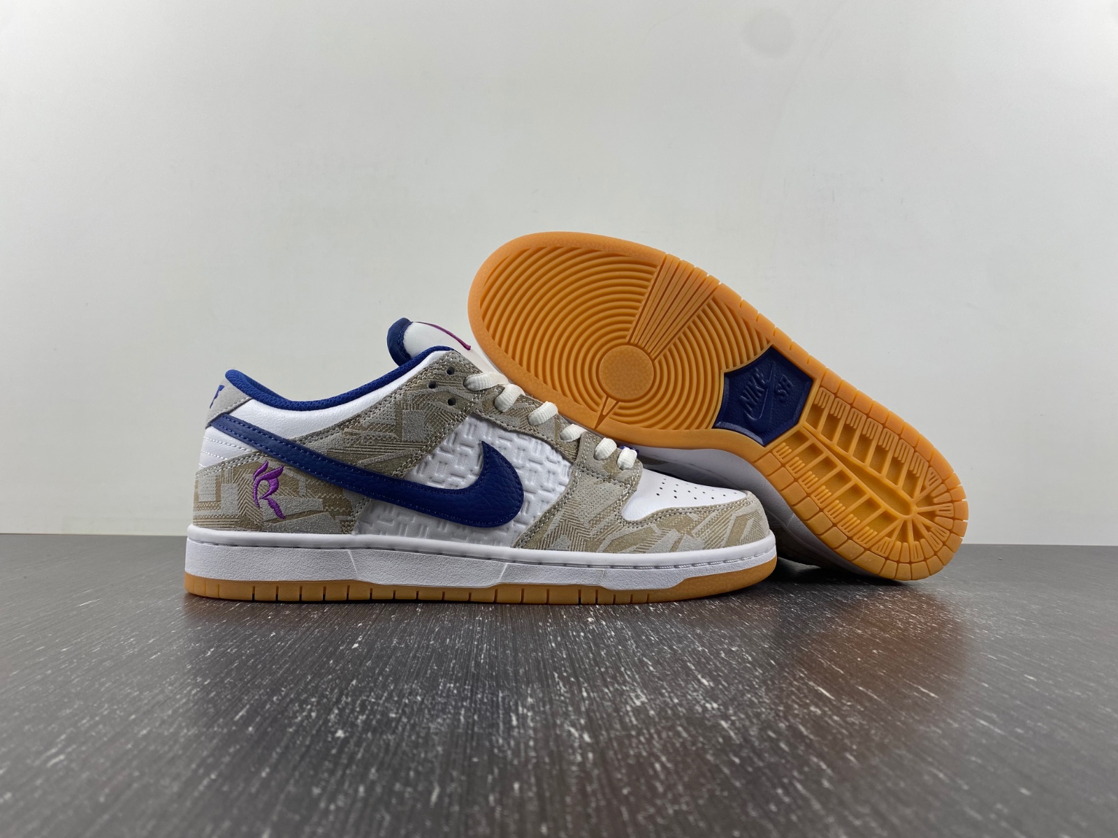 Rayssa Leal x Nike Dunk SB Low