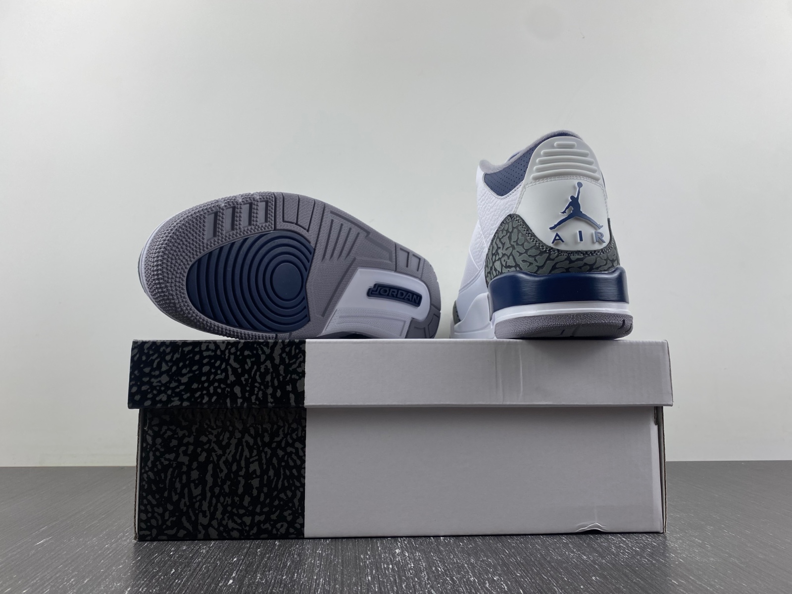 Air Jordan 3 “Midnight Navy”