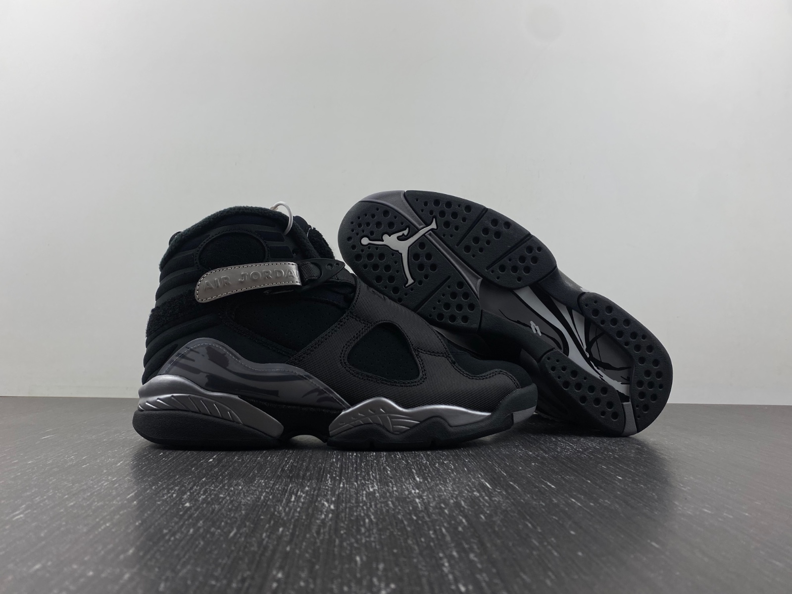 Air Jordan 8 Winterized “Gunsmoke”