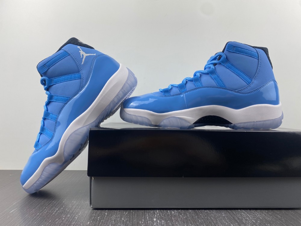 Air Jordan 11 "Pantone" 717602-900