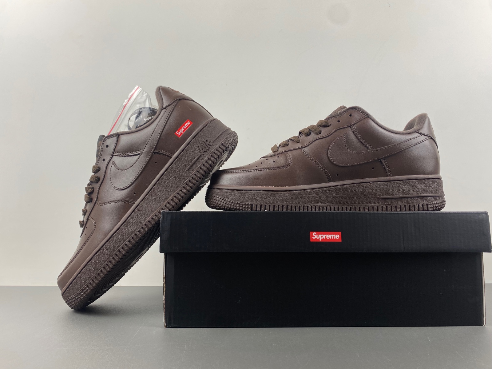 Sup*e x nike air force 1 low “baroque brown” cu9225-200