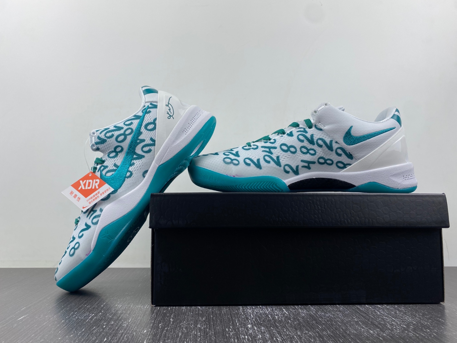 Nike Kobe 8 "Radiant Emerald"