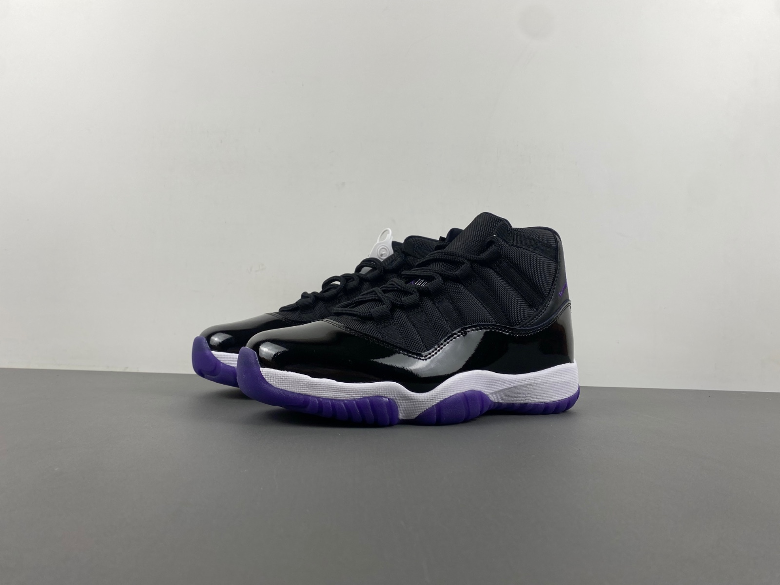 AIR JORDAN 11 “BLACK GRAPE” CT8812-999