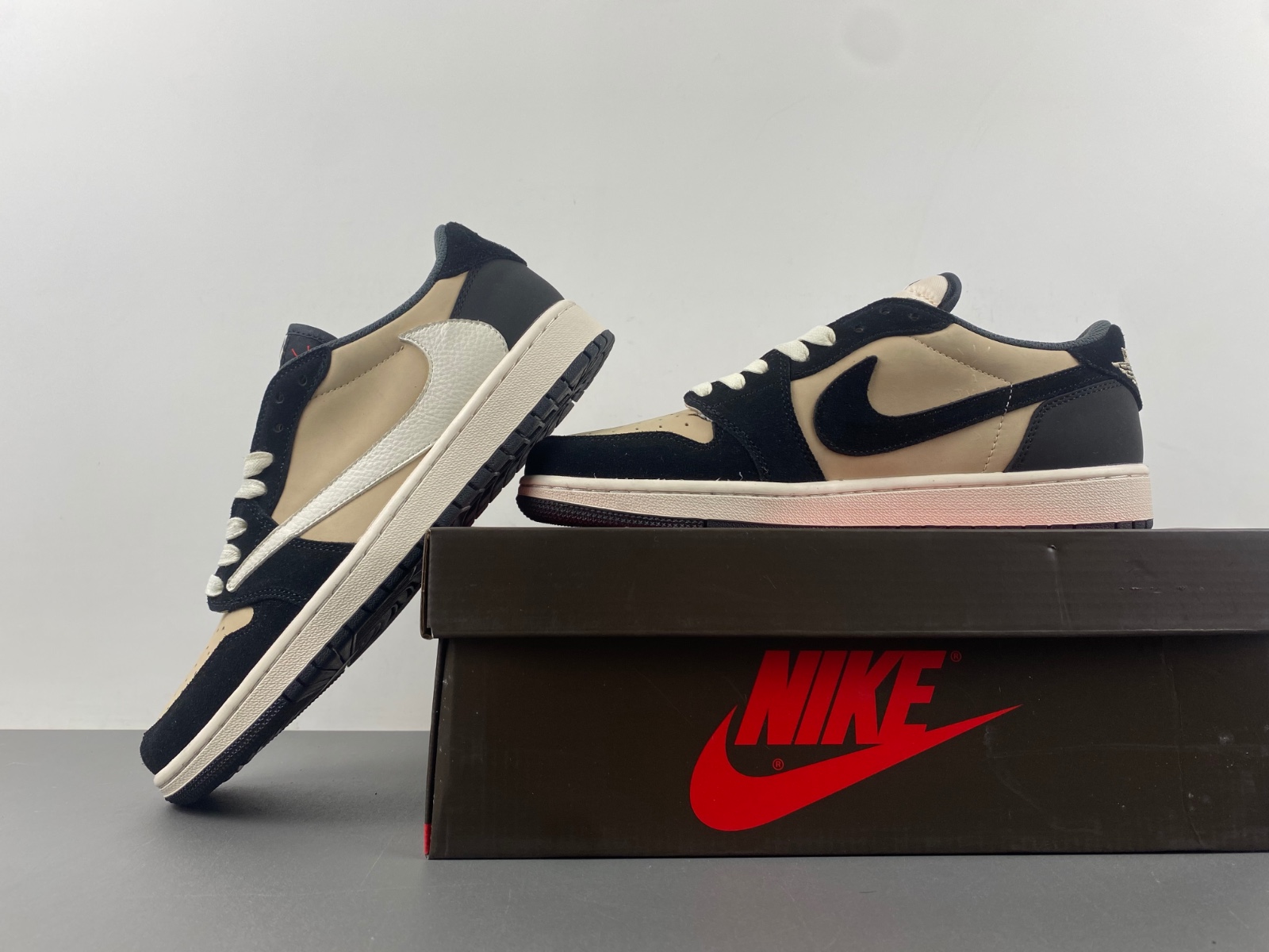 Travis Scott x Air Jordan 1 Low OG “Pale Vanilla”DM7866-201