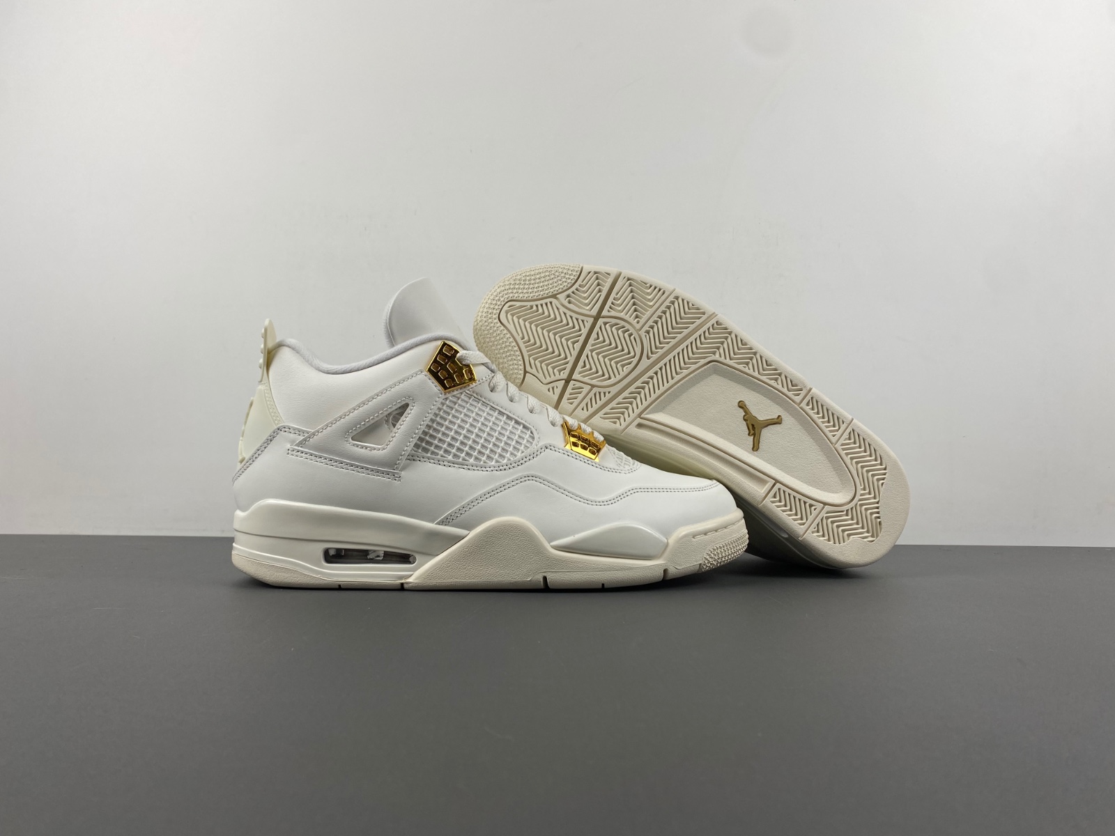 Air Jordan 4 “Metallic Gold” AQ9129-170