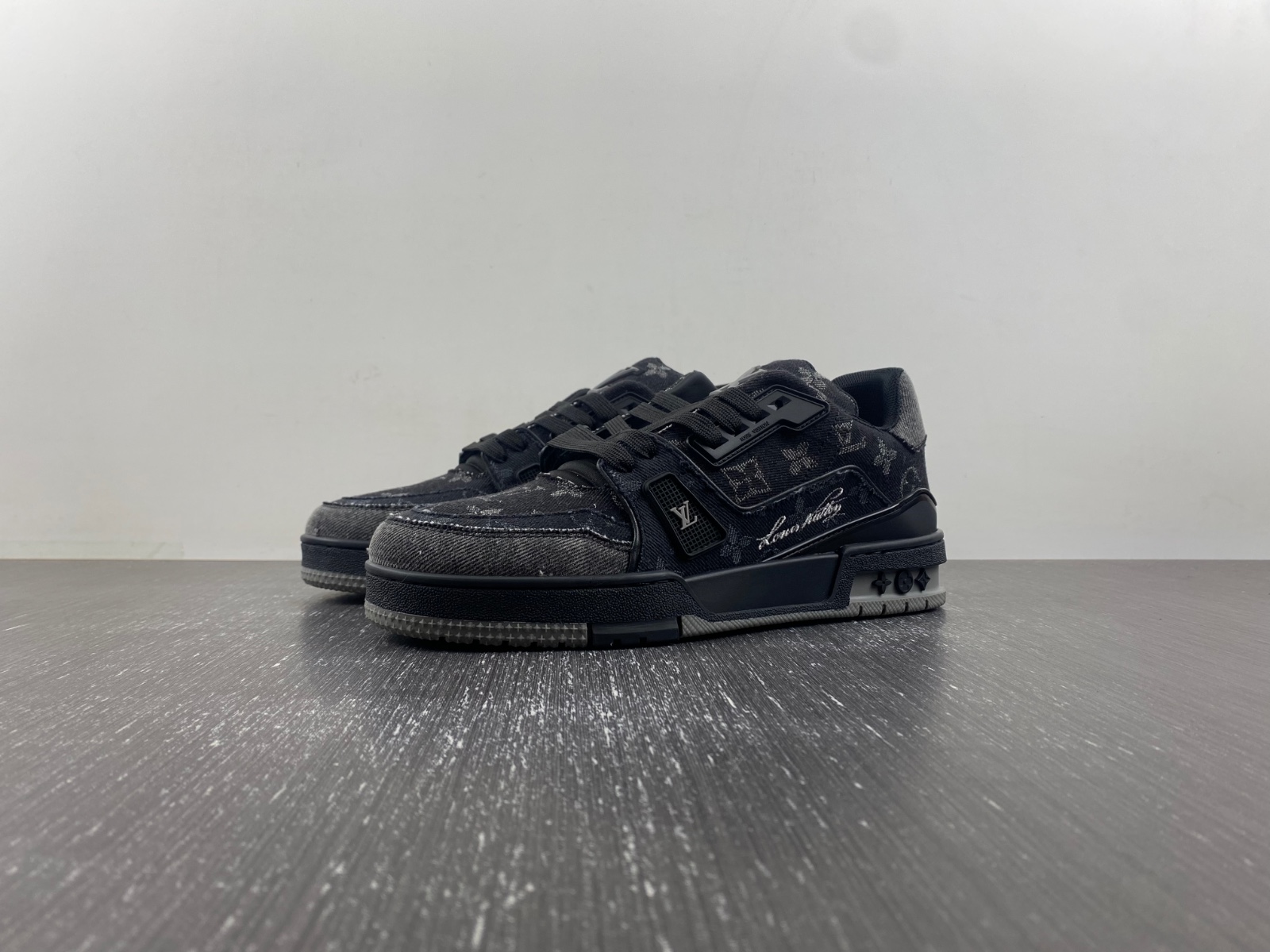 l**is V*t*n x nigo trainer black denim