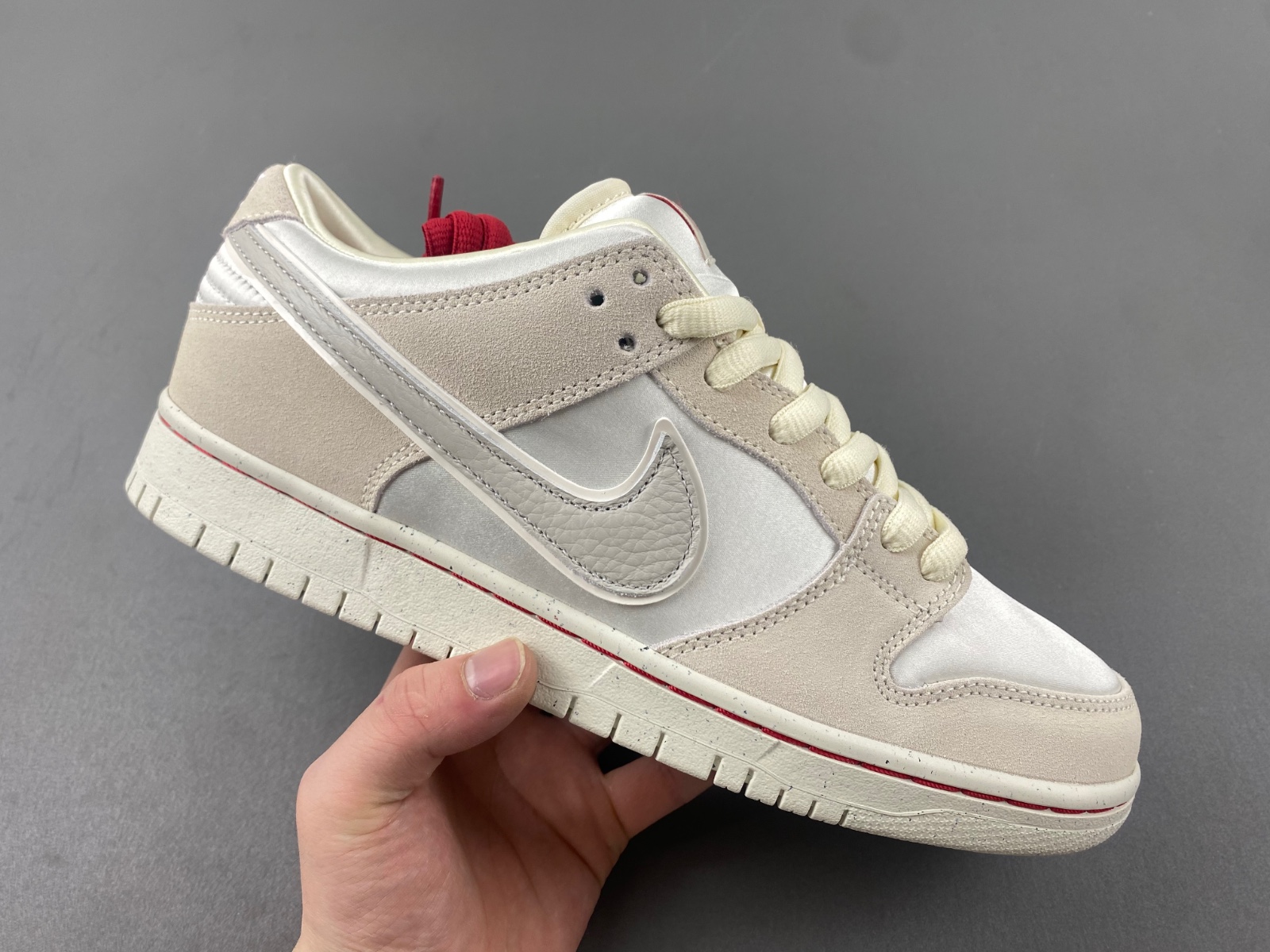 Nike Dunk SB City Of Love Low “Light Bone”