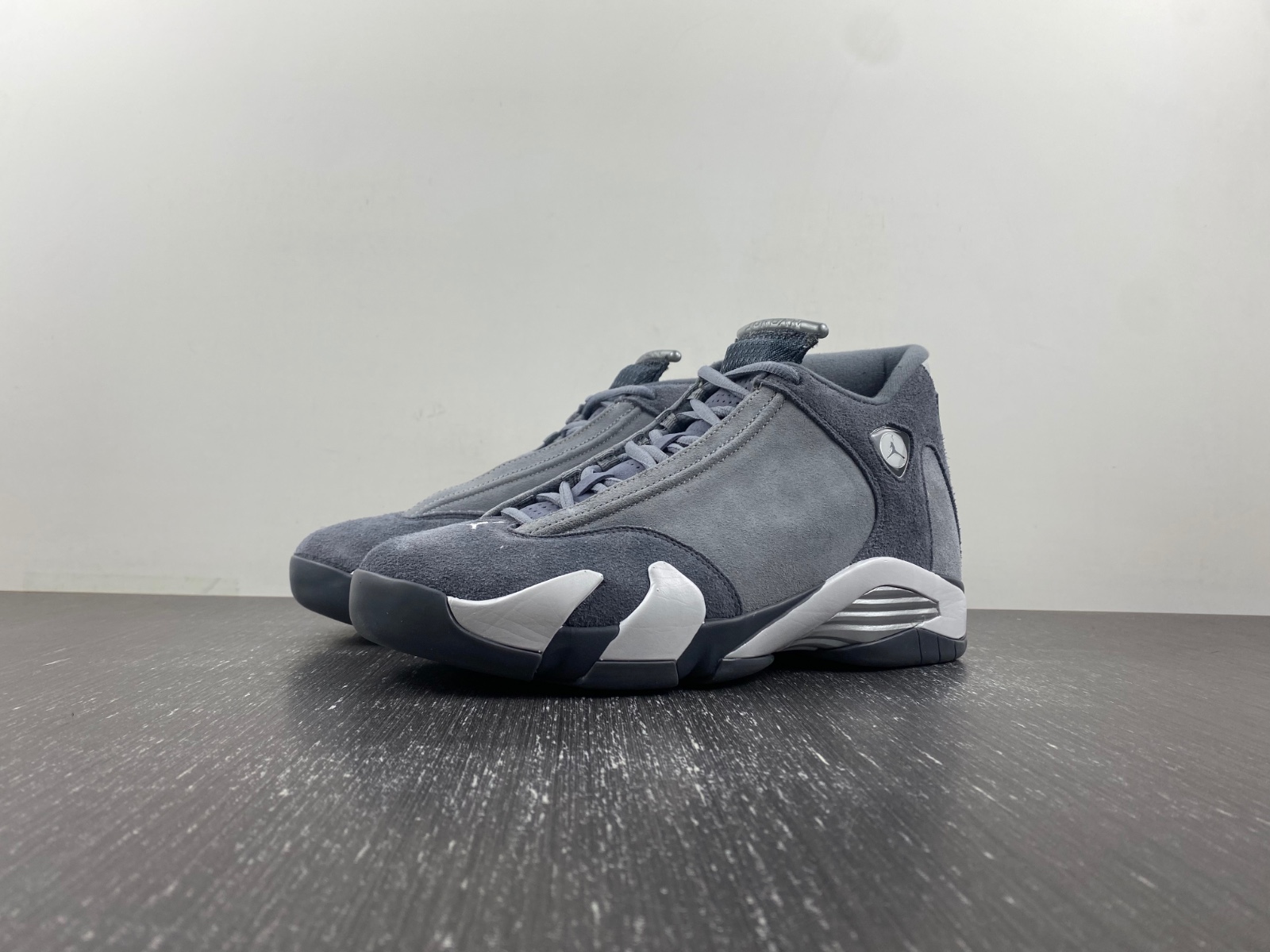 Air Jordan 14 SE "Flint Grey"