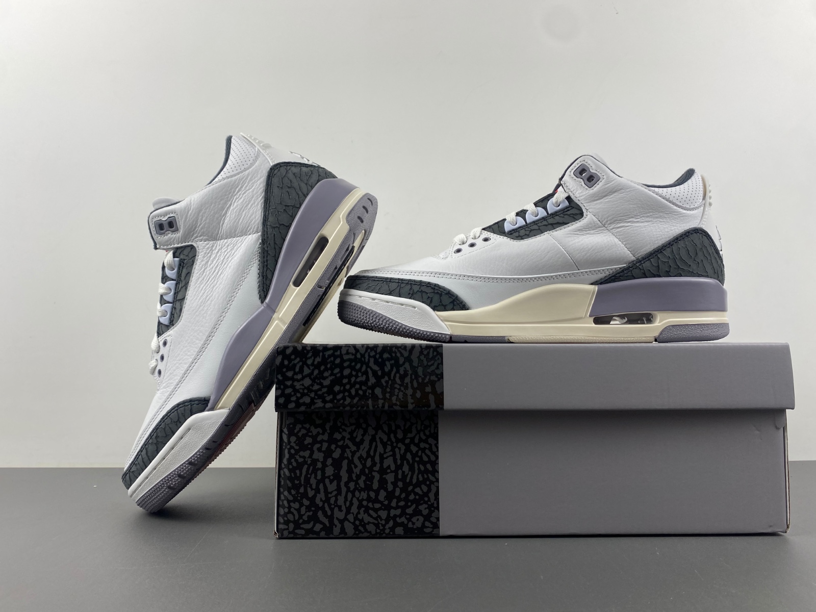 Air Jordan 3 “Cement Grey” CT8532-106