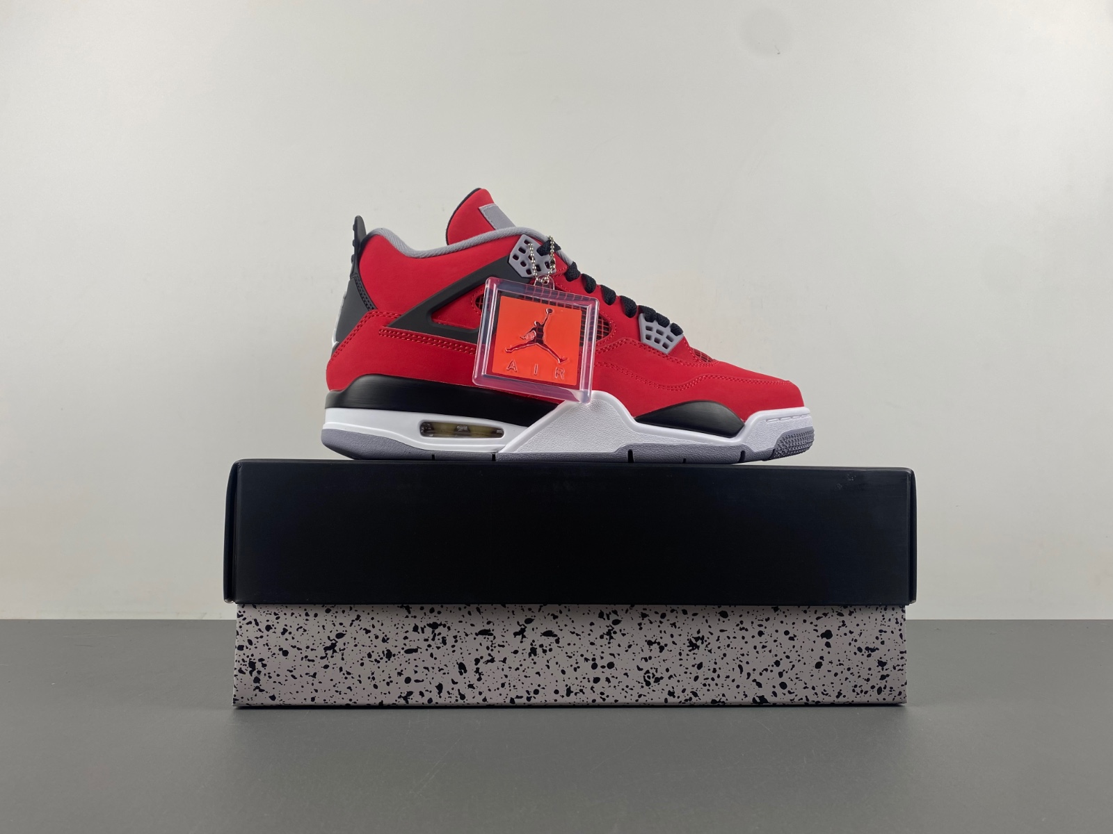 Air Jordan 4 Retro “Toro Bravo” 308497-603