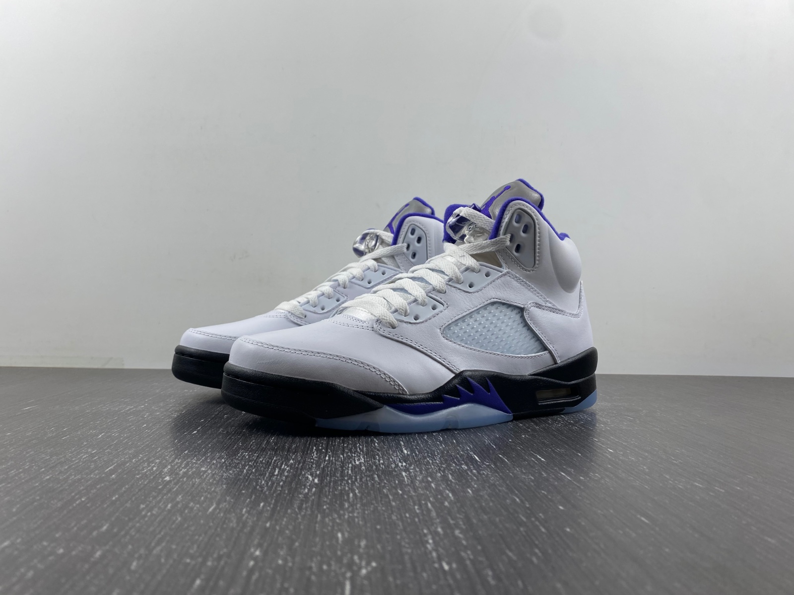 Air Jordan5 “CONCORD”