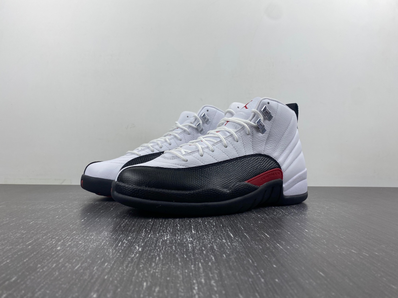 Air Jordan 12 “Red Taxi”