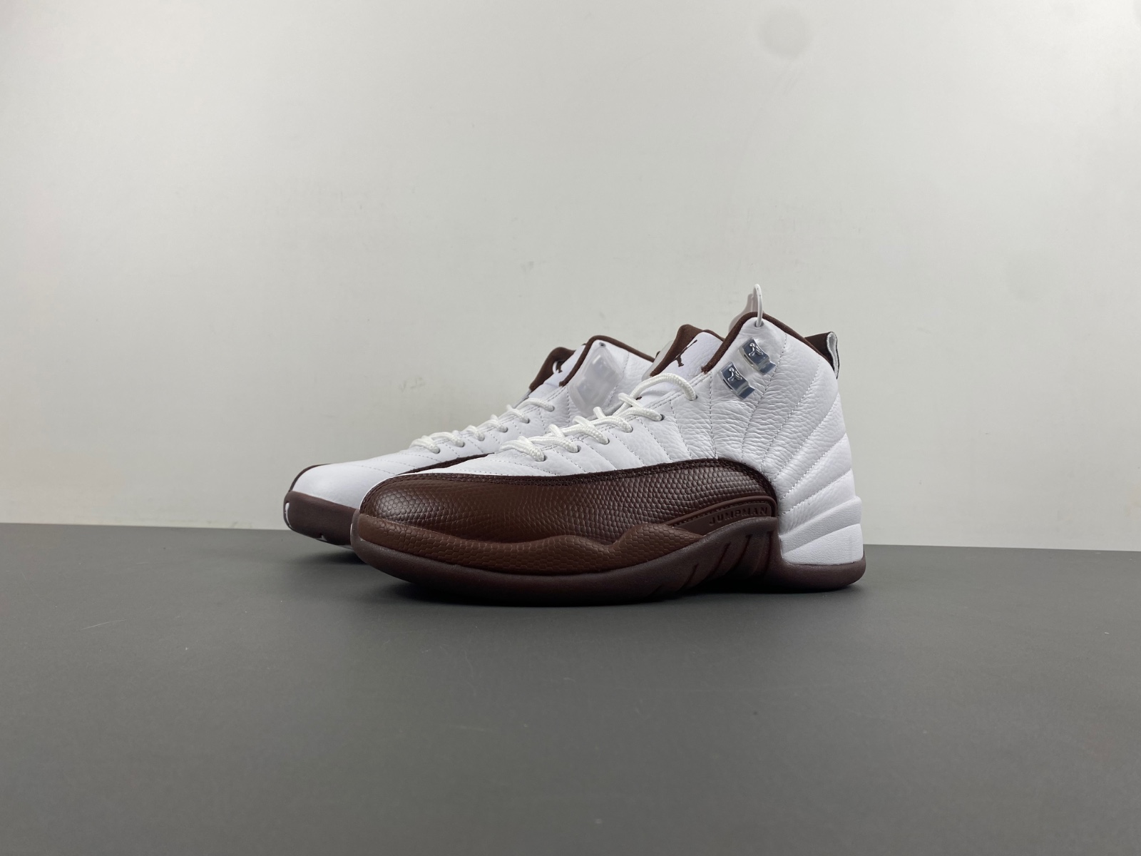 SOLEFLY X AIR JORDAN 12 SP FZ5026-100