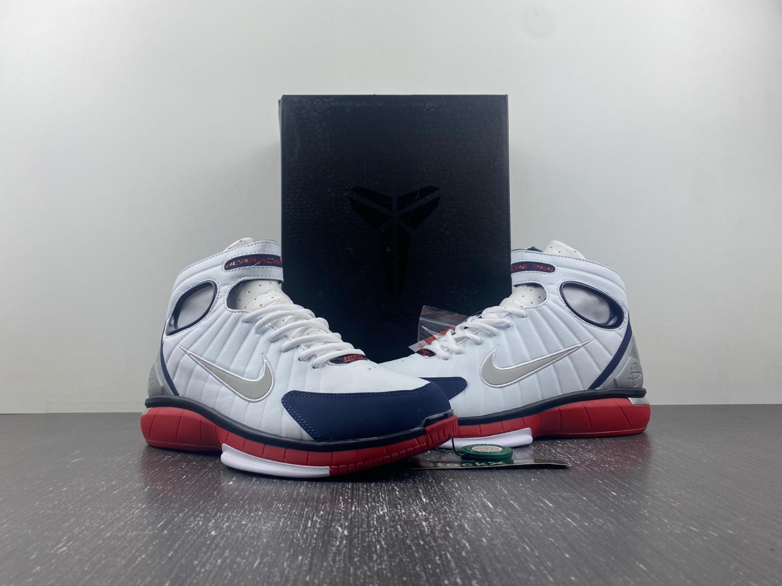 Nike Zoom Huarache 2K4 ‘USA’