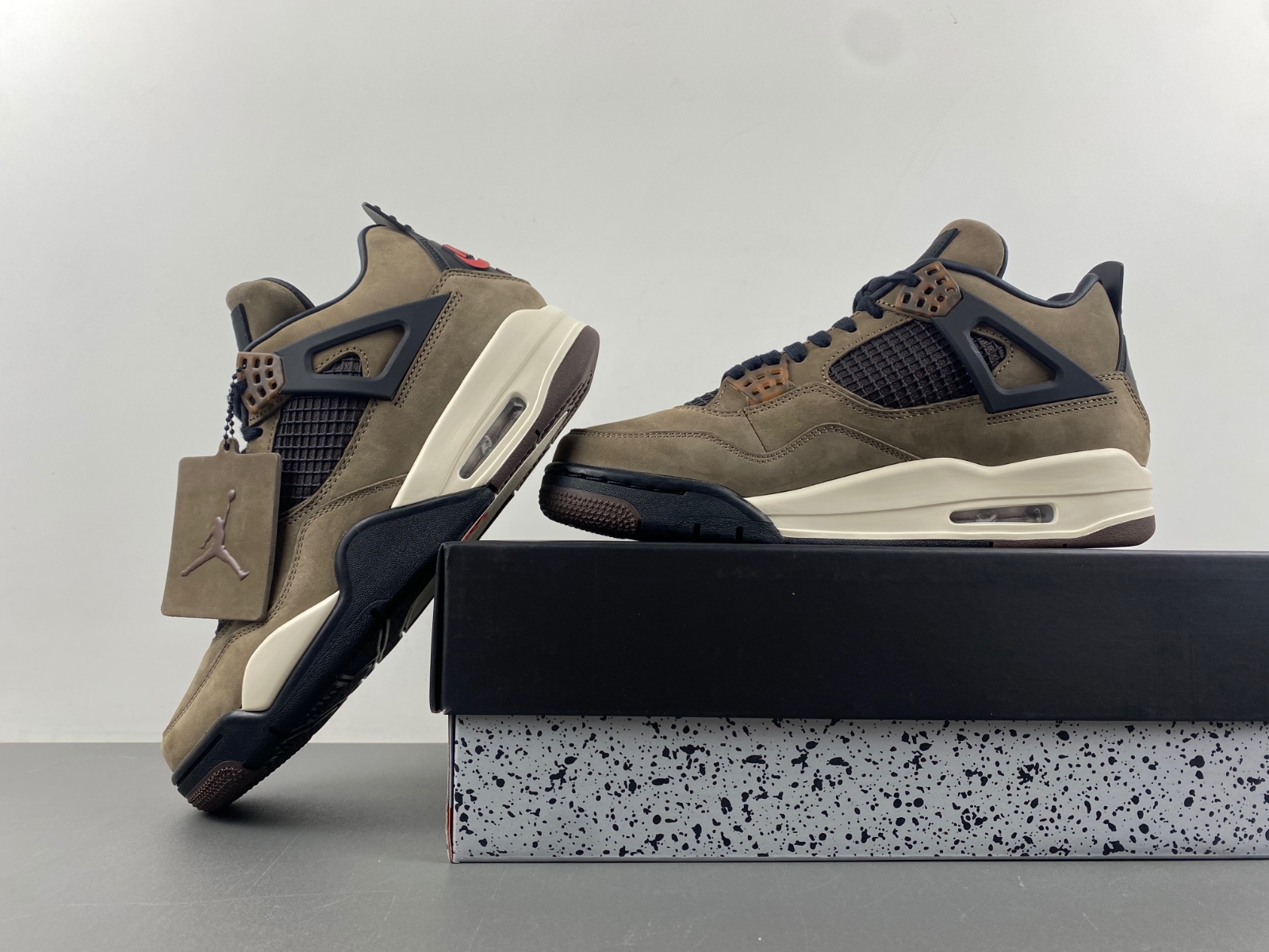 Travis Scott x Air Jordan 4 Retro Brown AJ4-882335