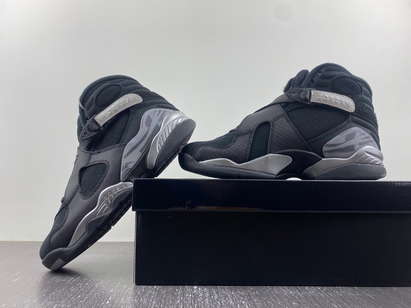 Air Jordan 8 Winterized “Gunsmoke”