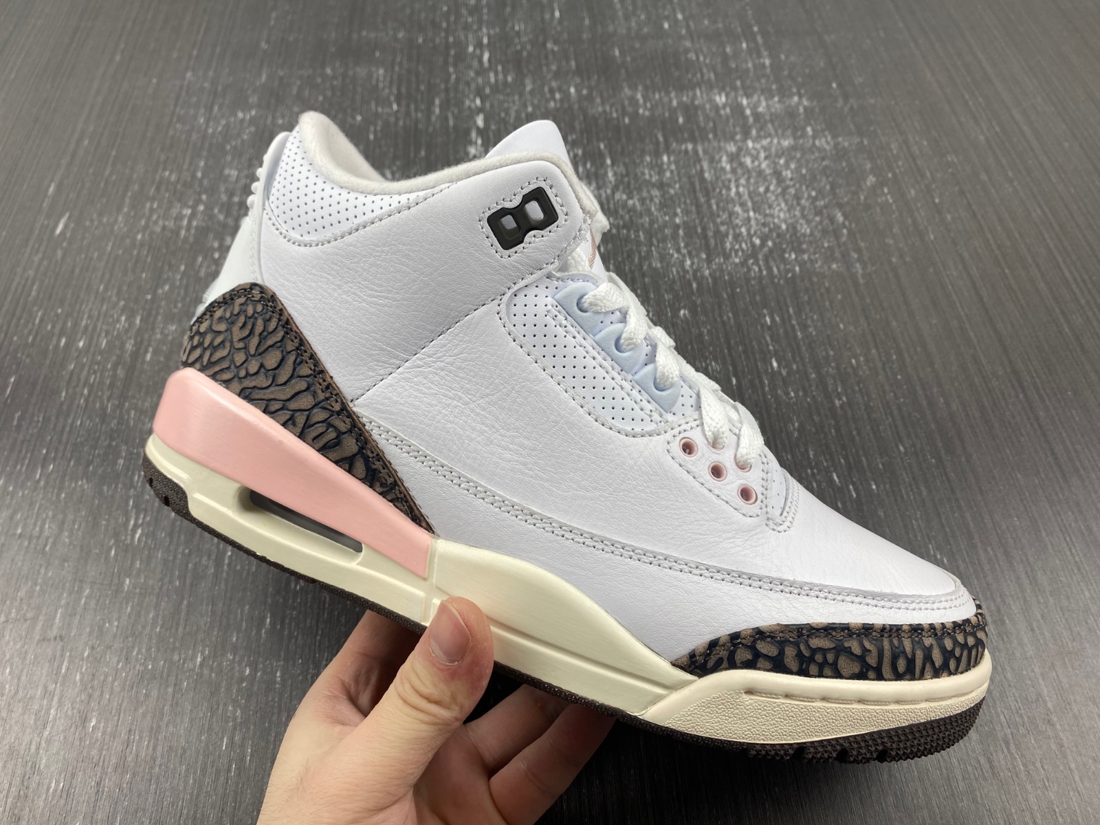 AIR JORDAN 3 RETRO 