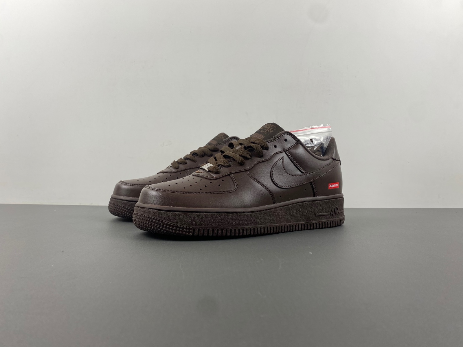 Sup*e x nike air force 1 low “baroque brown” cu9225-200