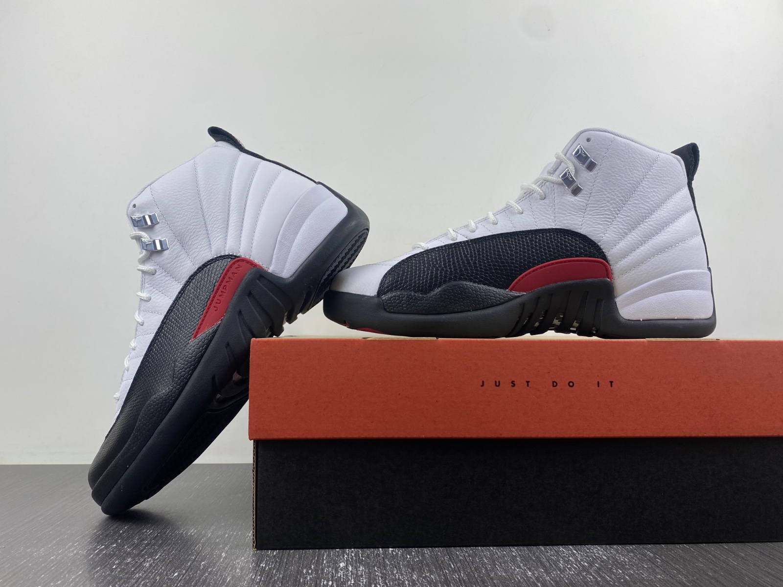 Air Jordan 12 “Red Taxi”