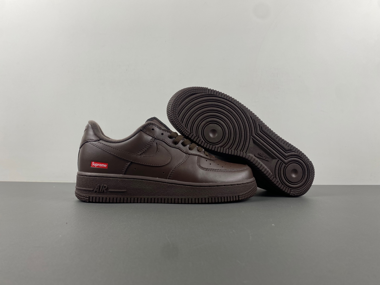 Sup*e x nike air force 1 low “baroque brown” cu9225-200