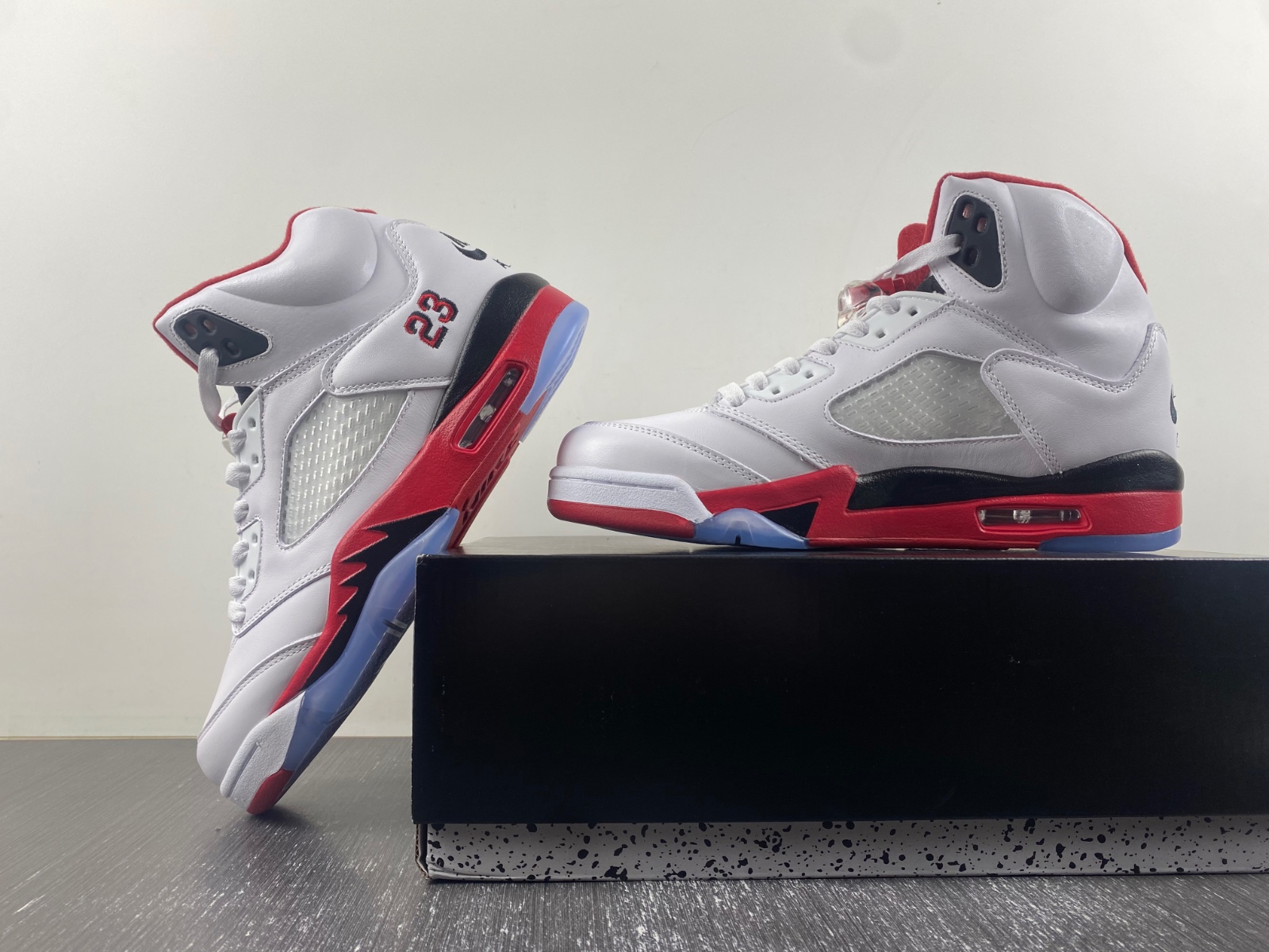 Air Jordan 5 “Fire Red”