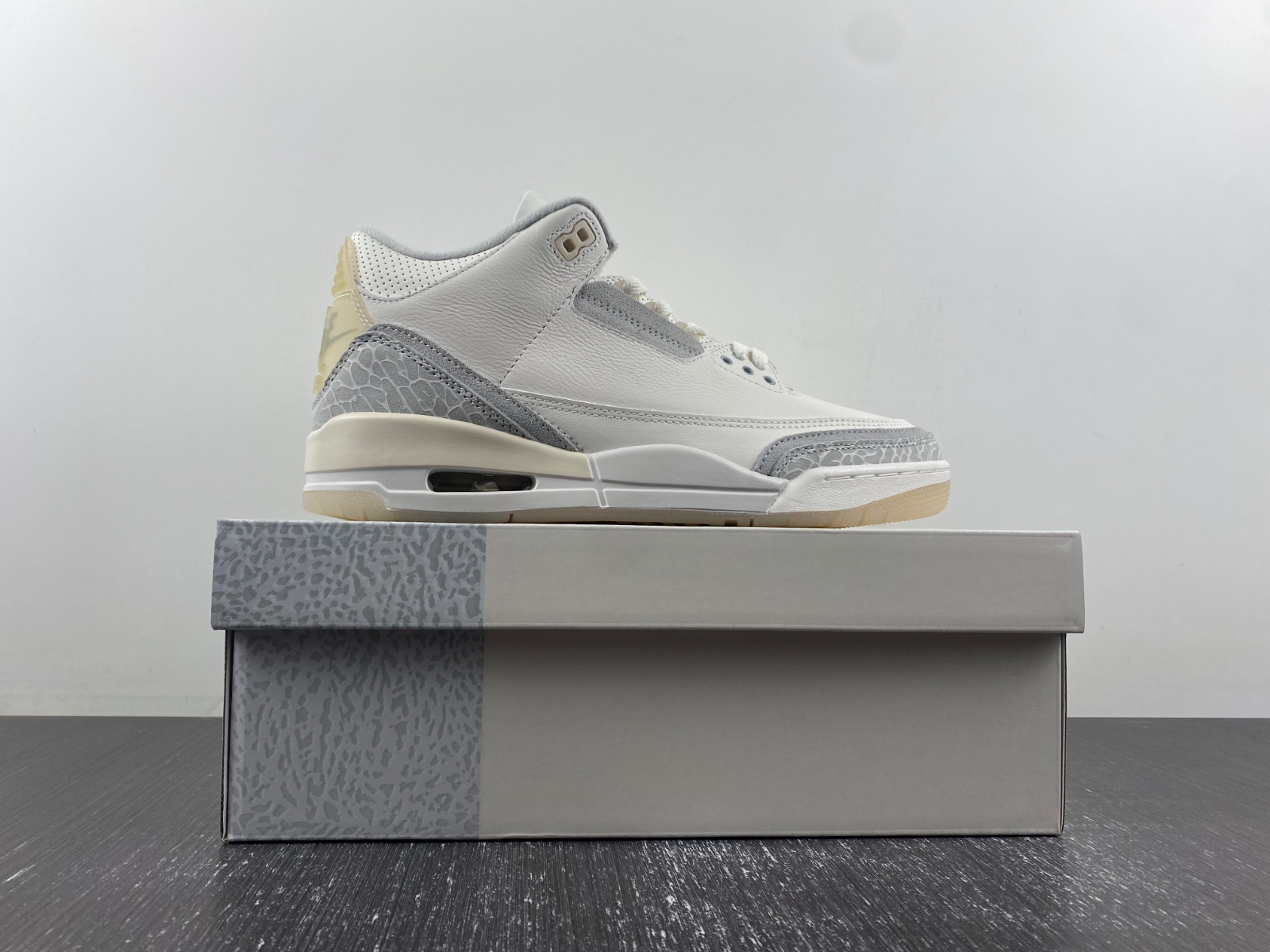 Air Jordan 3 Craft “Ivory”