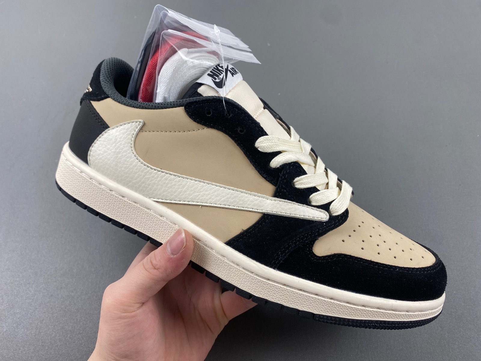 Travis Scott x Air Jordan 1 Low OG “Pale Vanilla”DM7866-201