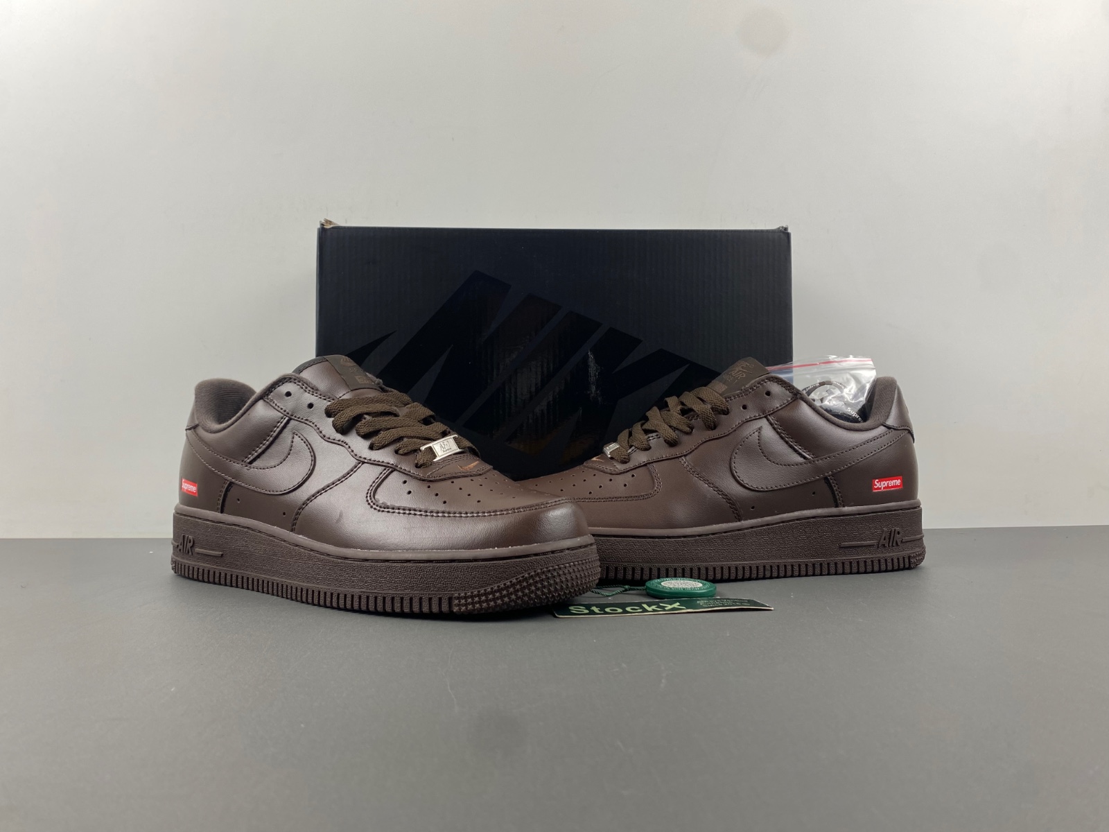 Sup*e x nike air force 1 low “baroque brown” cu9225-200