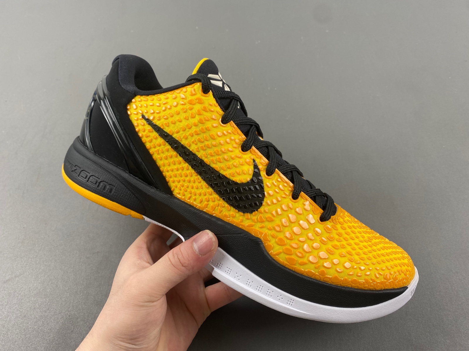 NIKE KOBE 6 PROTRO “LIGHTBULB” 429659-700