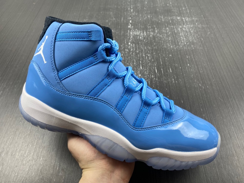 Air Jordan 11 "Pantone" 717602-900